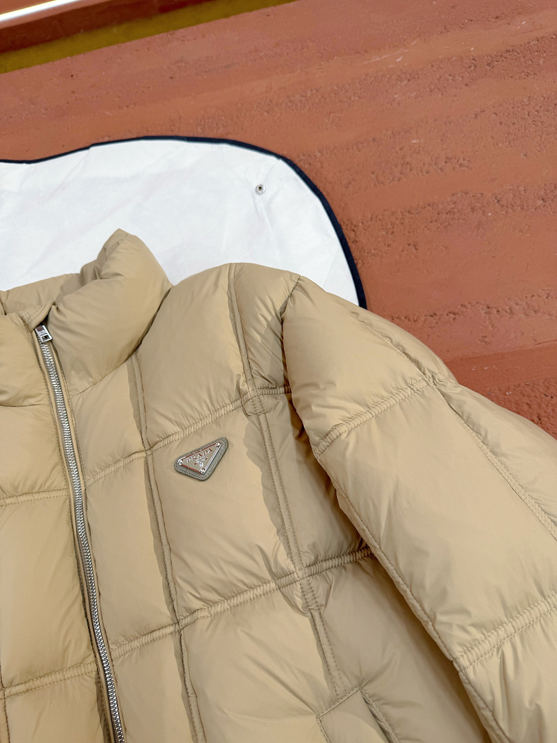 Prada 5290−8L - Image 14