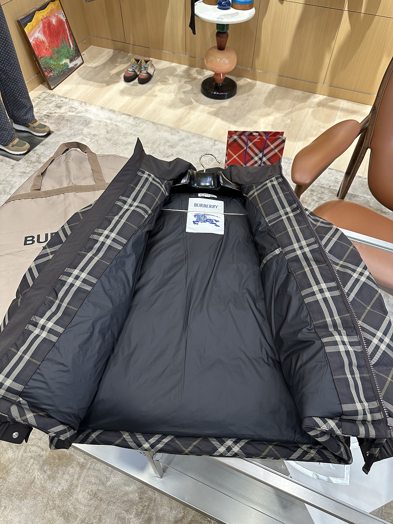 Burberry 5211−8L - Image 6