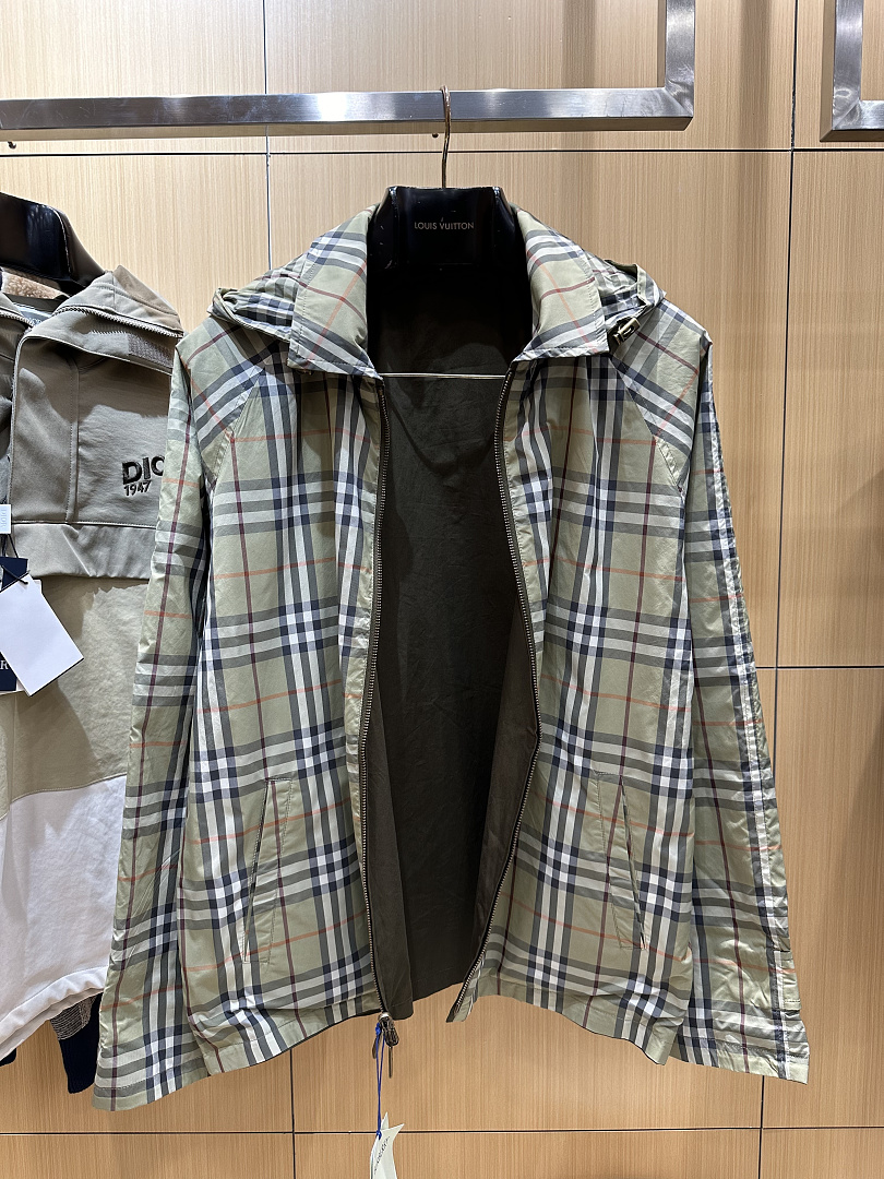 Burberry 6338-61L - Image 9