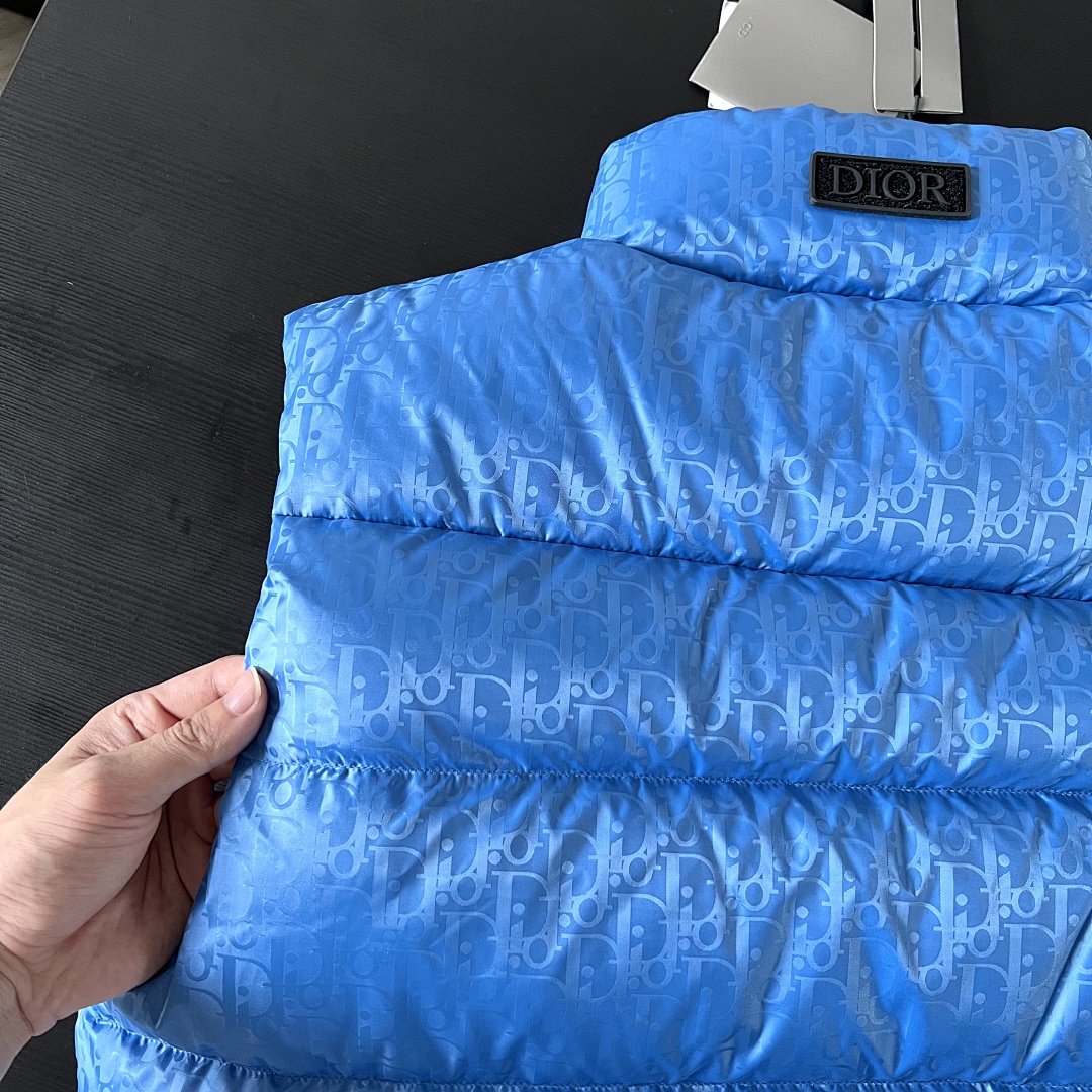Dior Vest Price: 479Yuan - Image 11