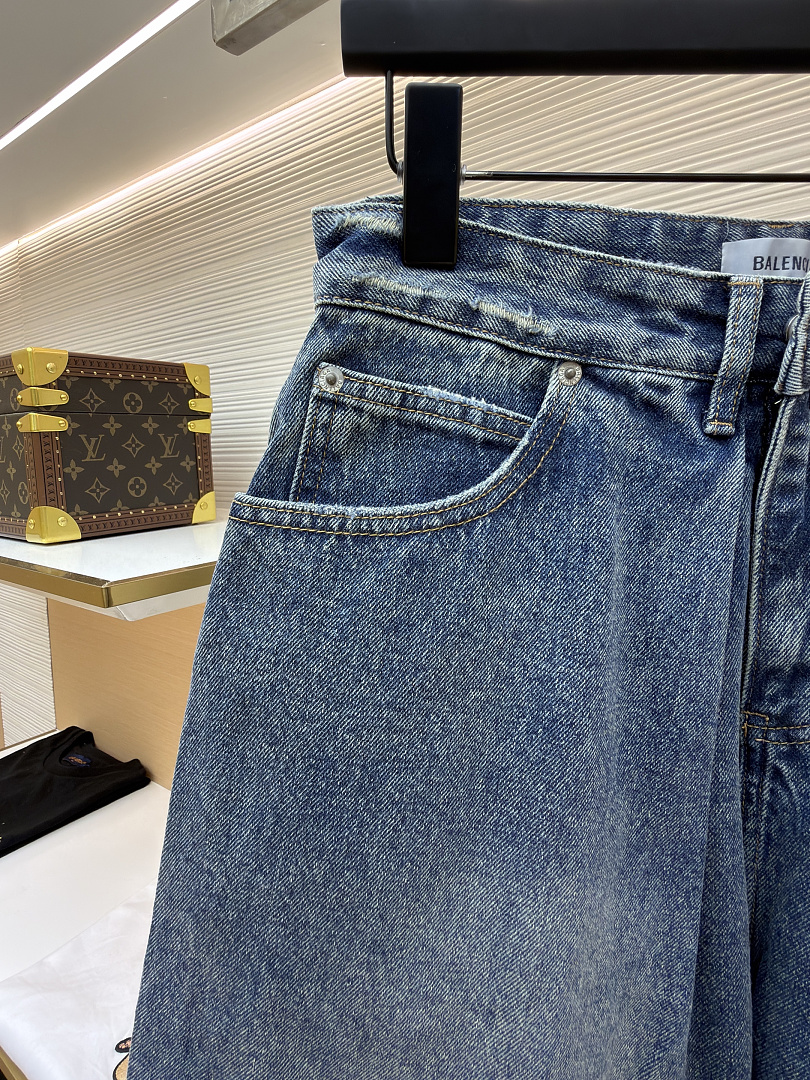 Balenciaga 3095-41L - Image 8