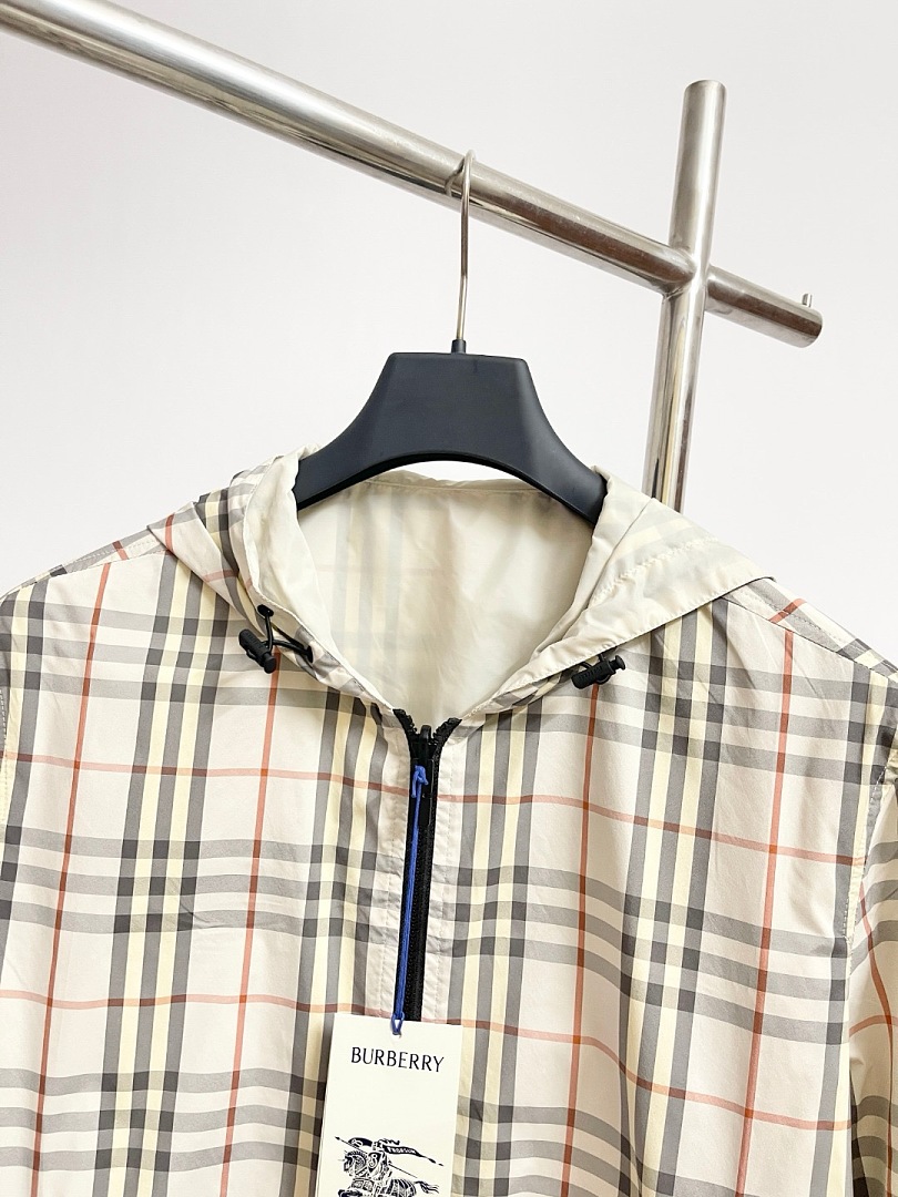 Burberry 6403-61L - Image 14