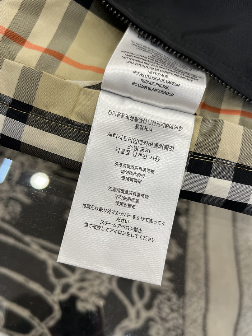 Burberry 539−8L - Image 14