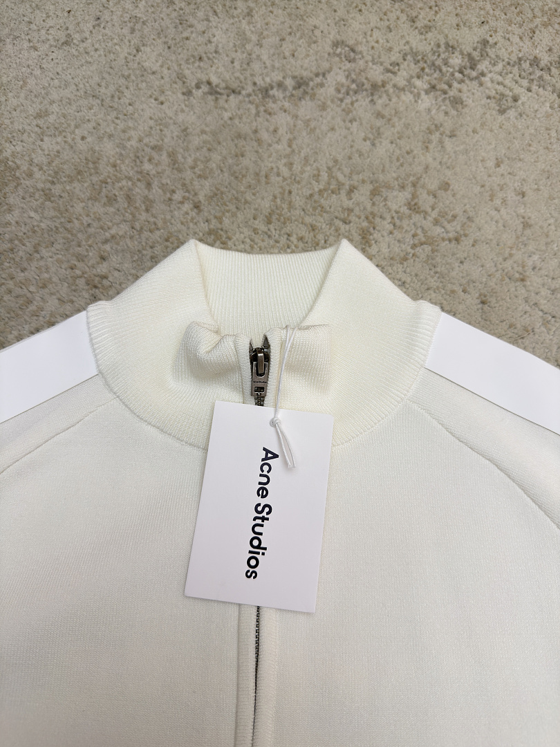 Acne Studios 526165−51L - Image 4