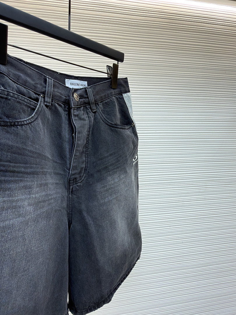 Balenciaga 3113-41L - Image 10