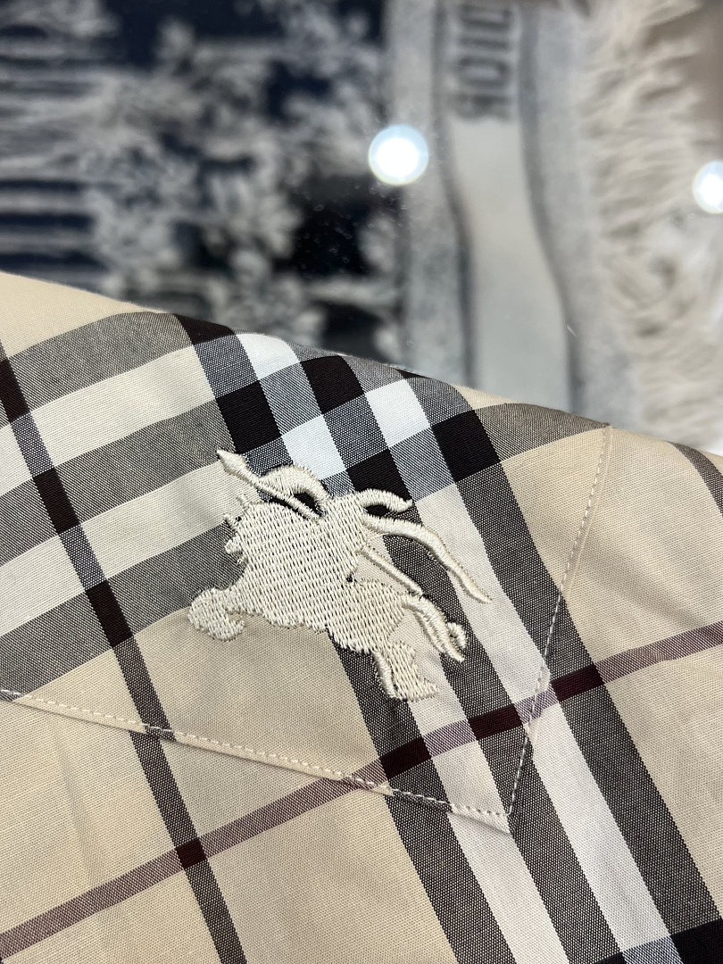 Burberry 549−8L - Image 7