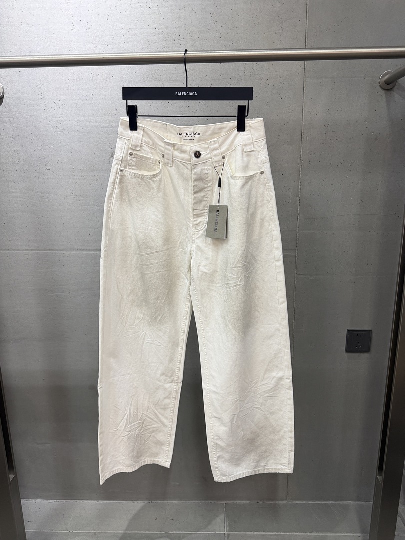 Balenciaga 52421−24L