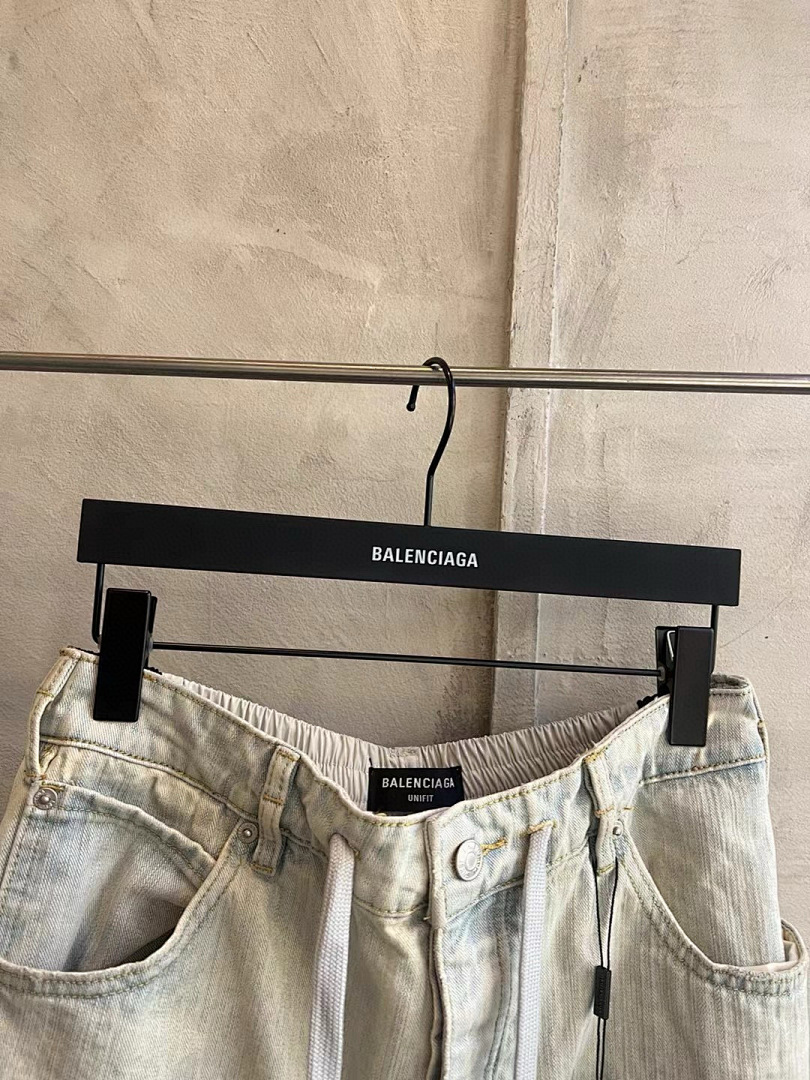 Balenciaga L582523−24L - Image 10