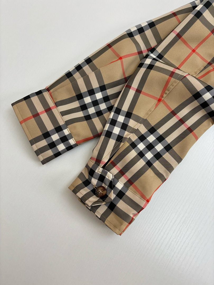 Burberry 33042-2L - Image 4
