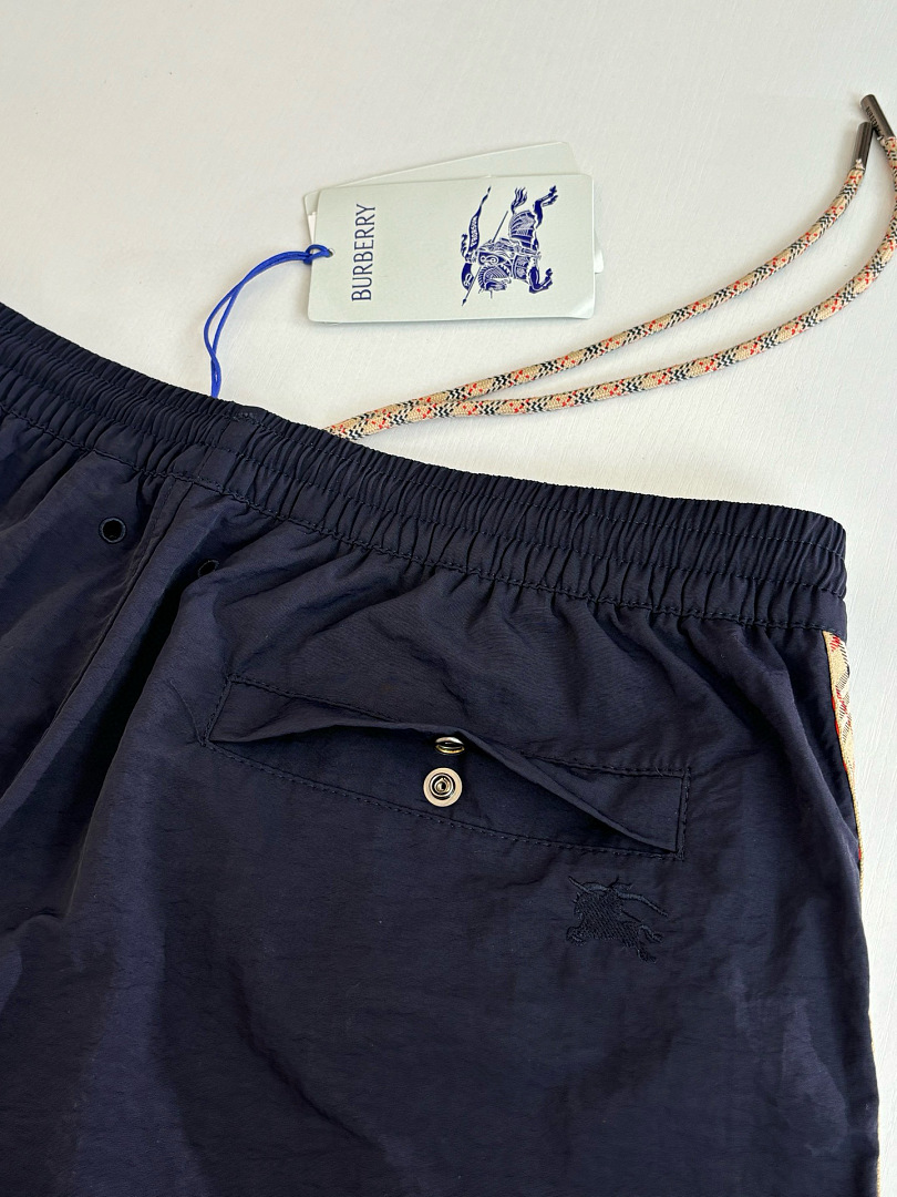 Burberry 31912-31L - Image 14
