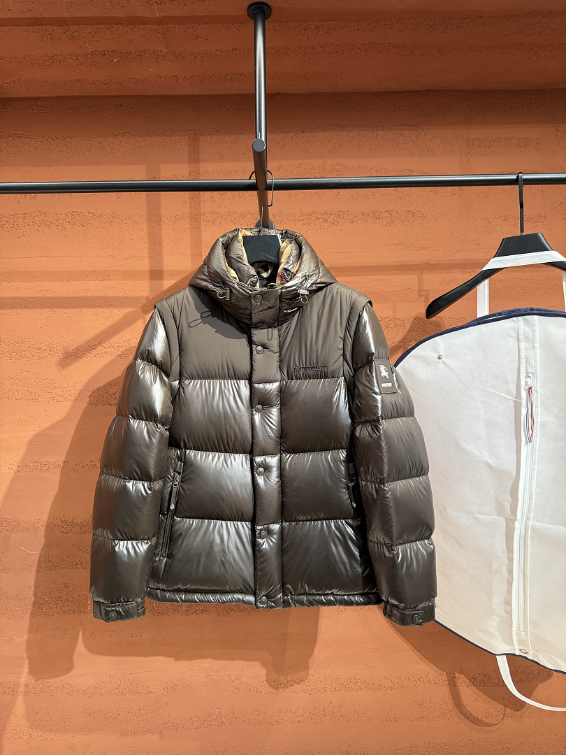 Burberry 68679-37L - Image 32