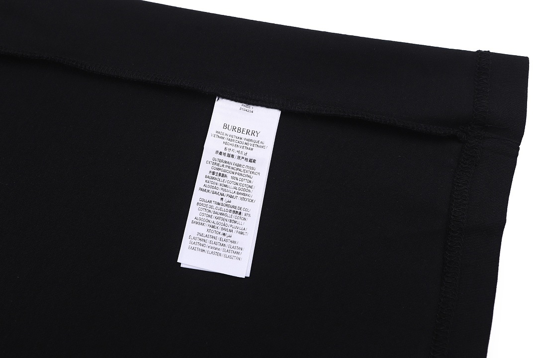 Burberry 52037−51L - Image 20