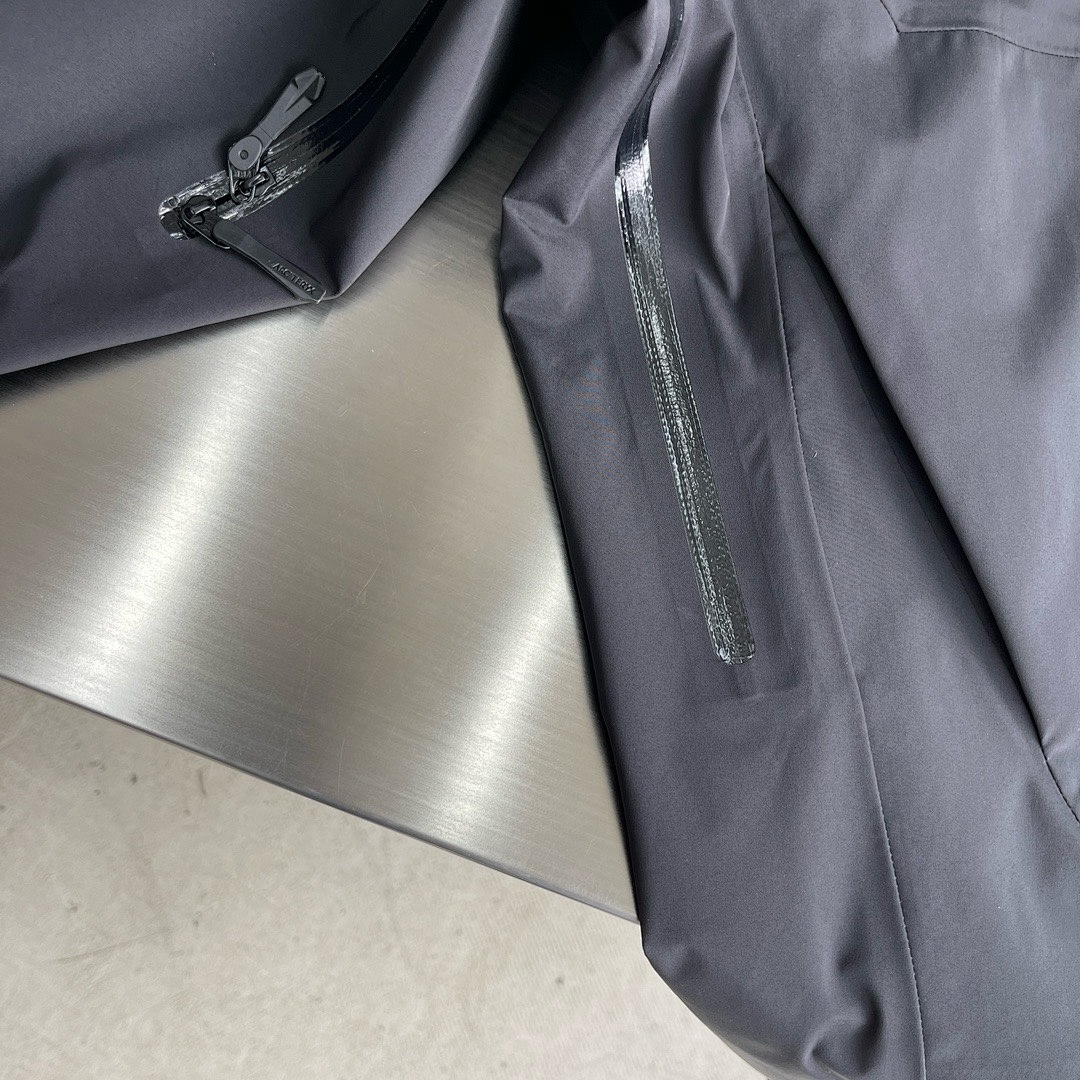 Arc'teryx — - Image 37