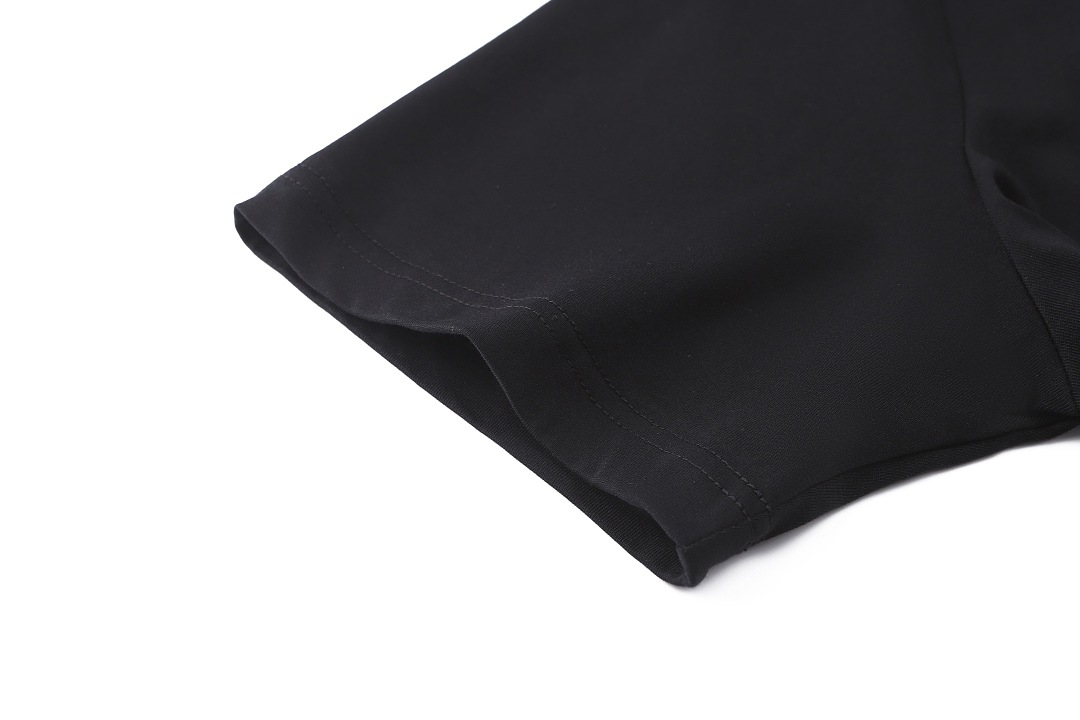 Burberry 52037−51L - Image 17
