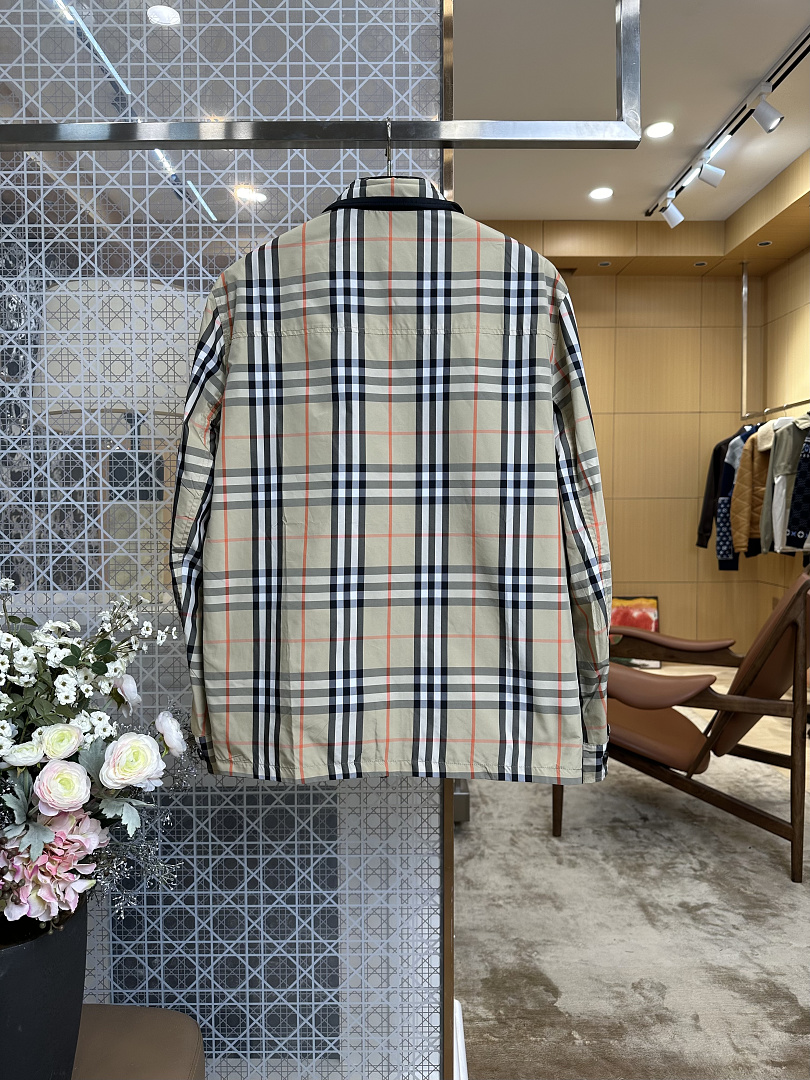Burberry 539−8L - Image 5