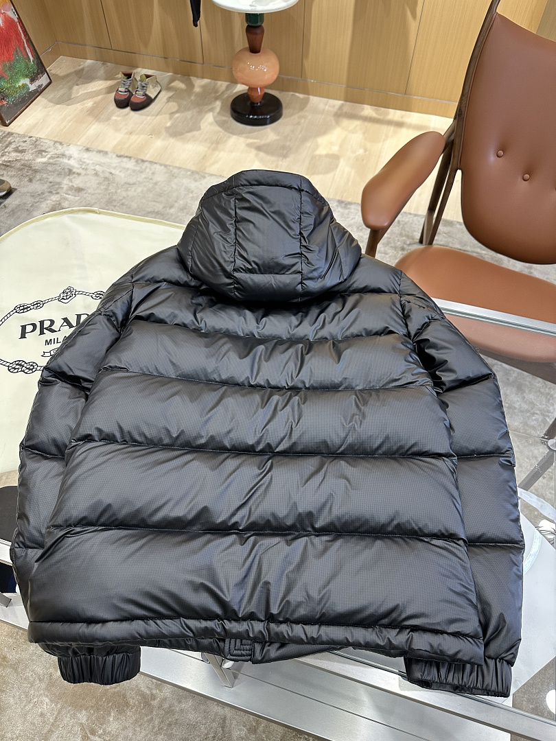 Prada 5296−8L - Image 6