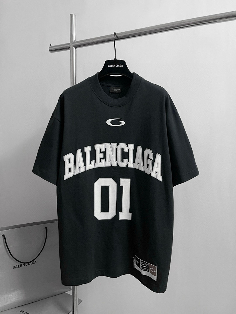 Balenciaga 52250-22L - Image 17
