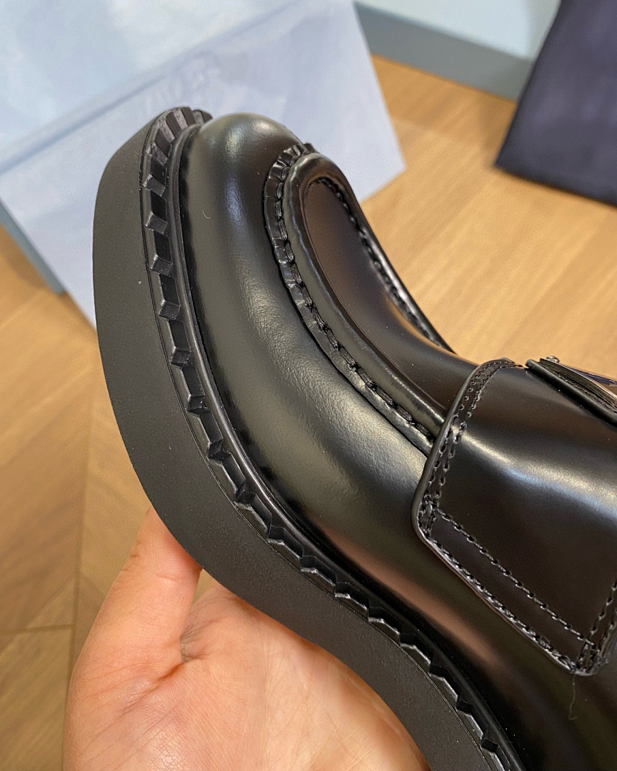 Prada 6056-88L - Image 12