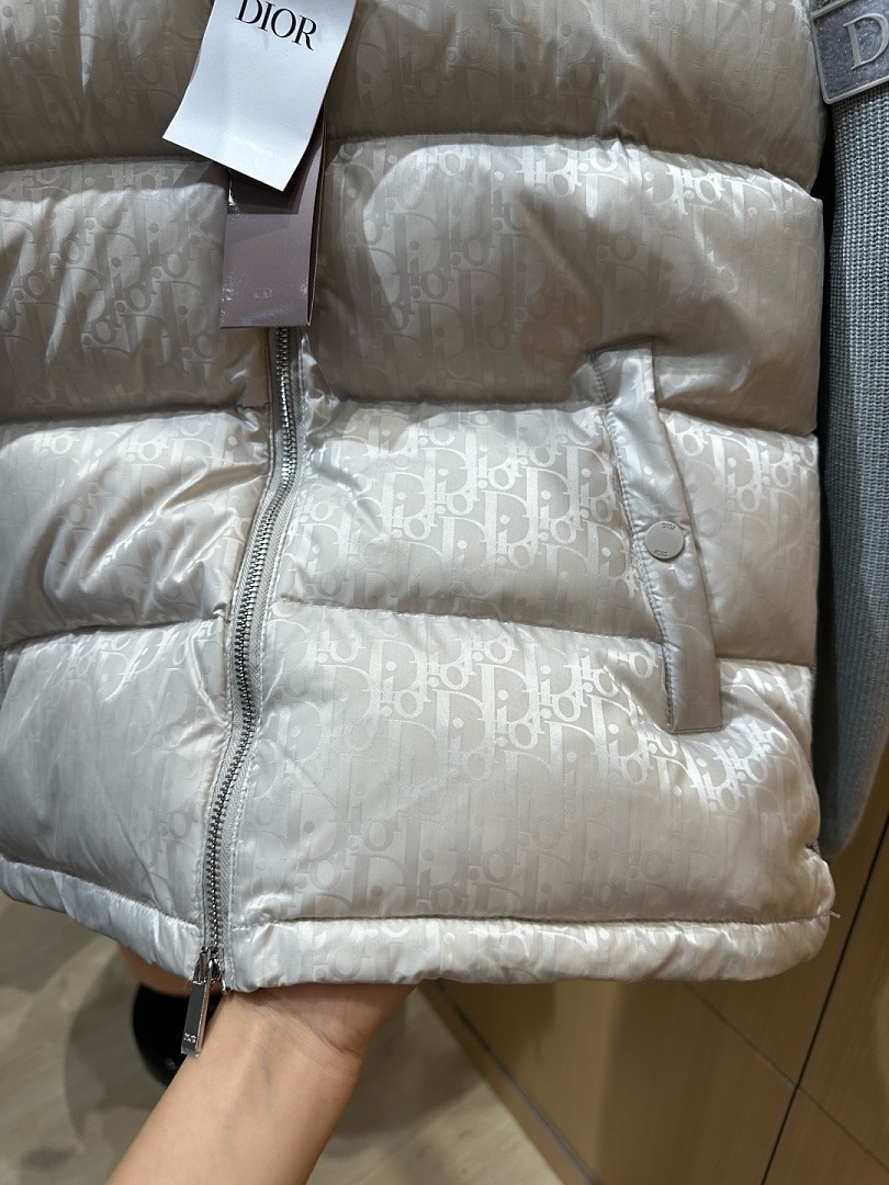 Dior 5235−96L - Image 37