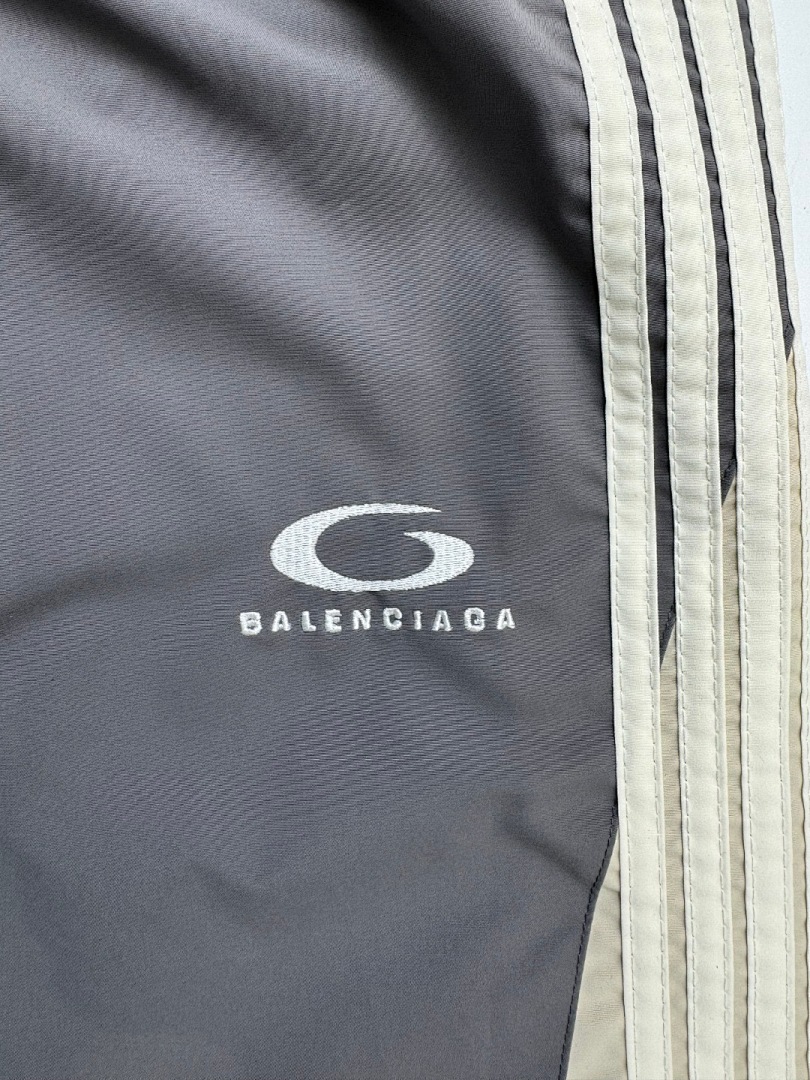 Balenciaga L68024-64L - Image 11