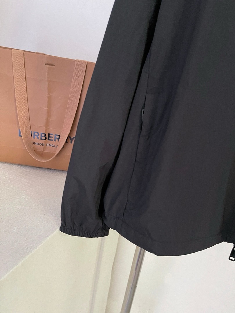 Burberry 6D410-61L - Image 5
