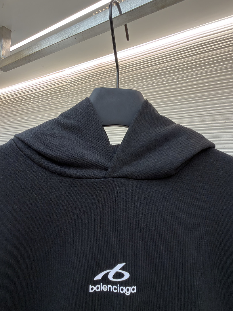 Balenciaga 6908-60L - Image 6