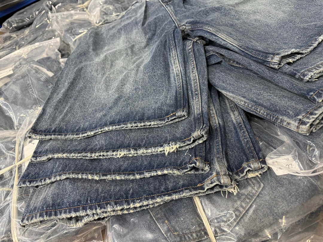 Balenciaga 3095-41L - Image 15