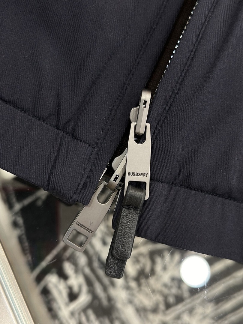Burberry 567−8L - Image 10
