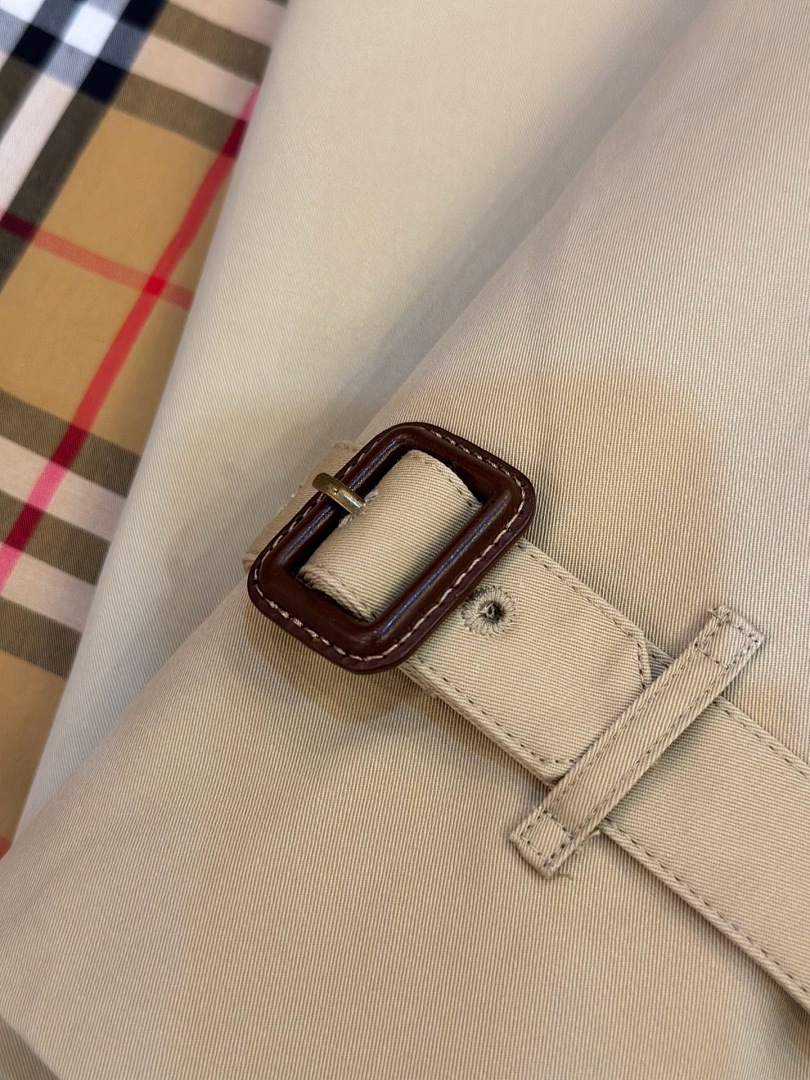 Burberry —6B034 - Image 19