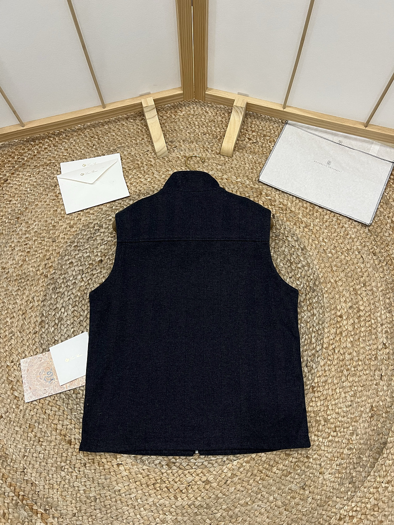 On Running 583−8L - Image 24