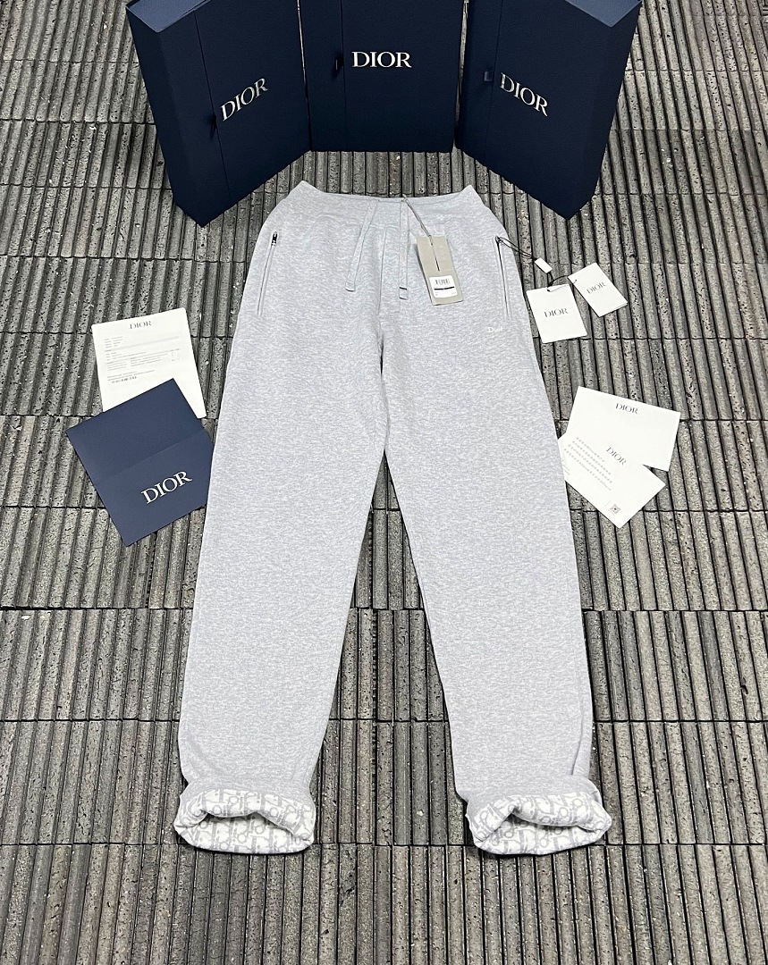 Dior 526229−51L