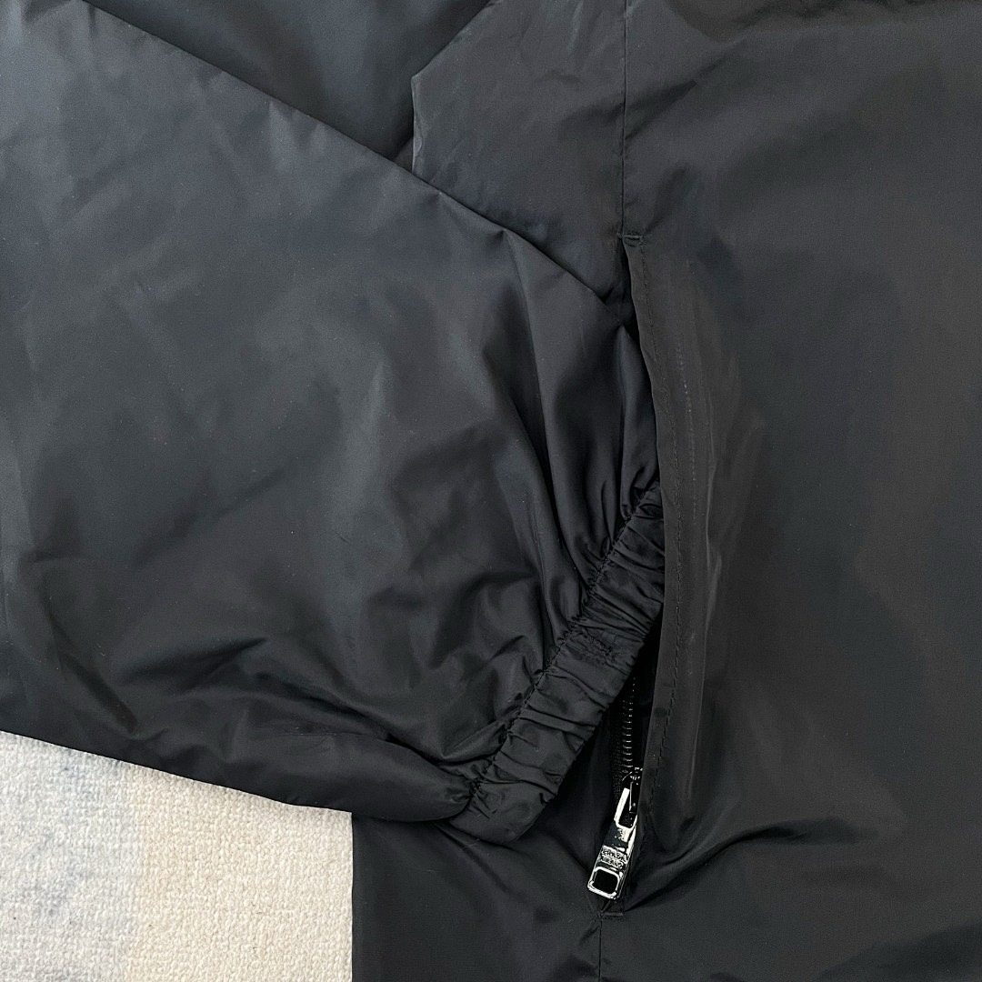 Prada 31959-90L - Image 7