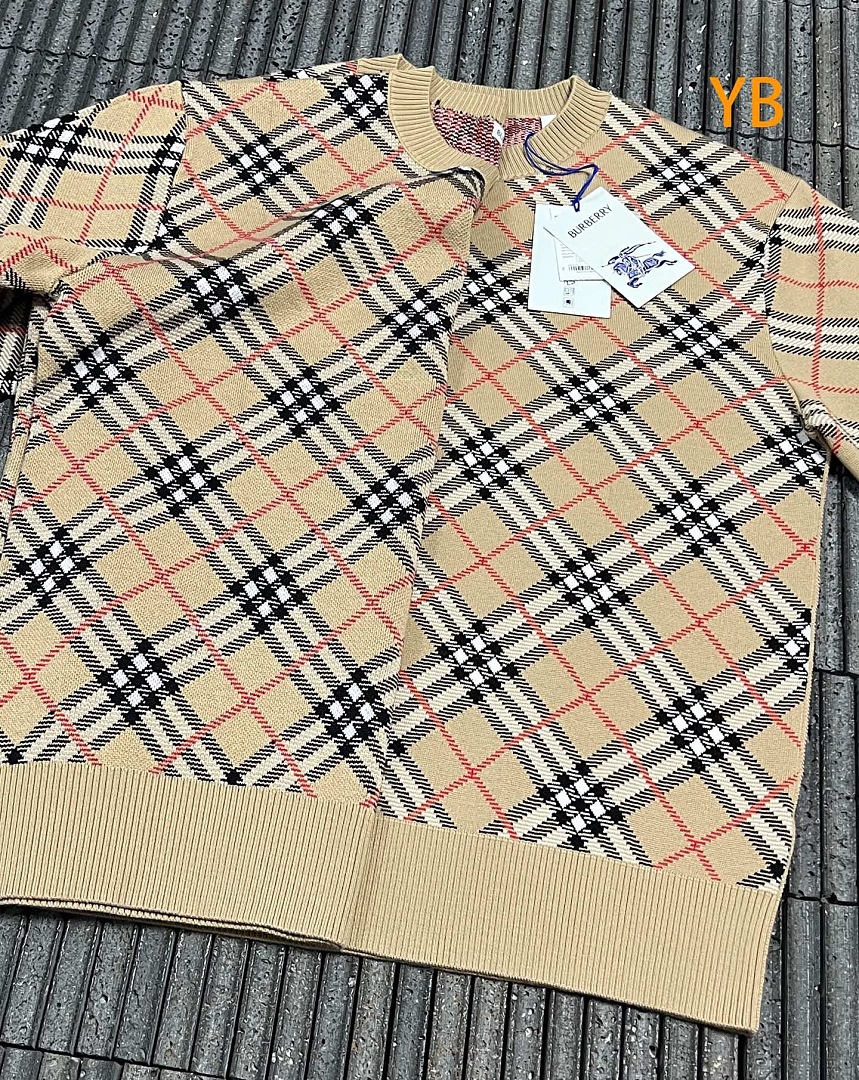 Burberry 526308−51L - Image 13