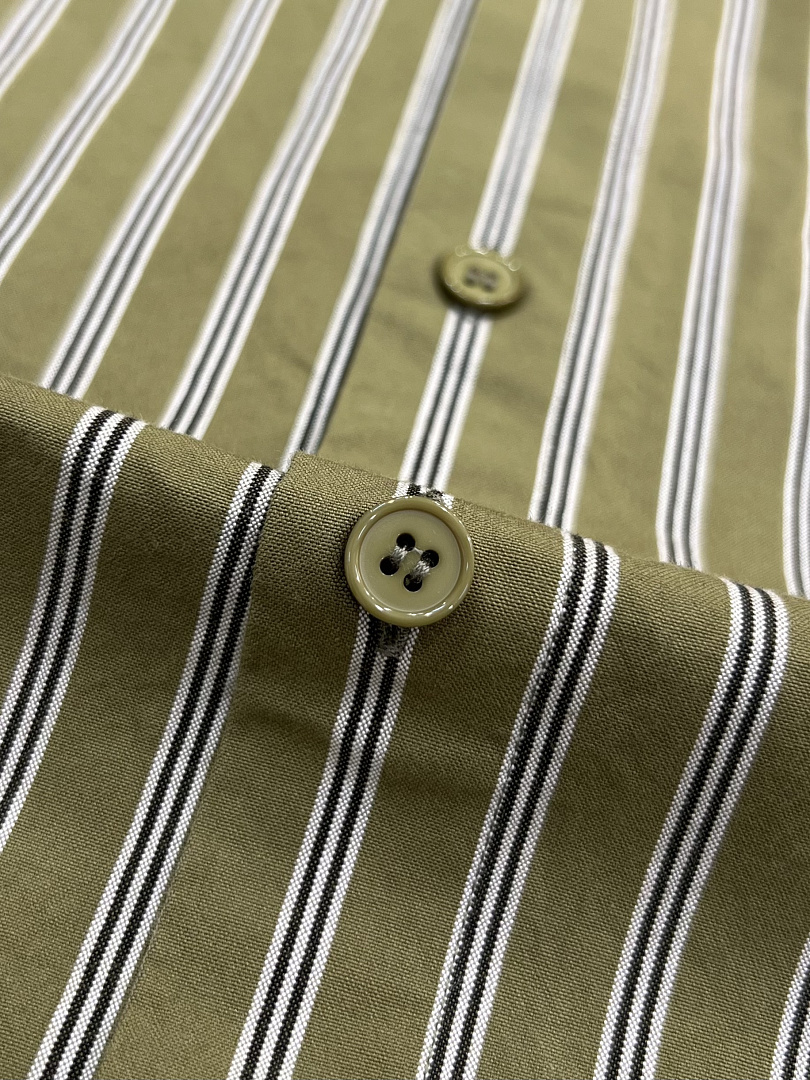 Burberry 551−8L - Image 9