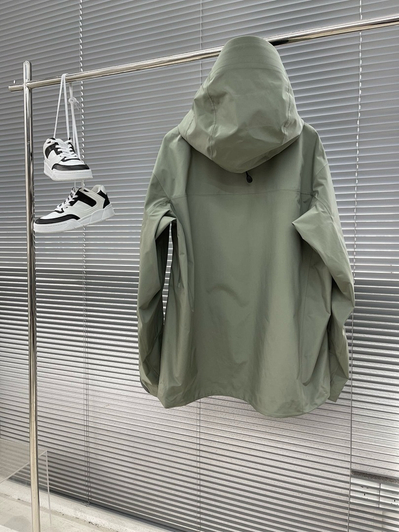 Arc'teryx — - Image 17
