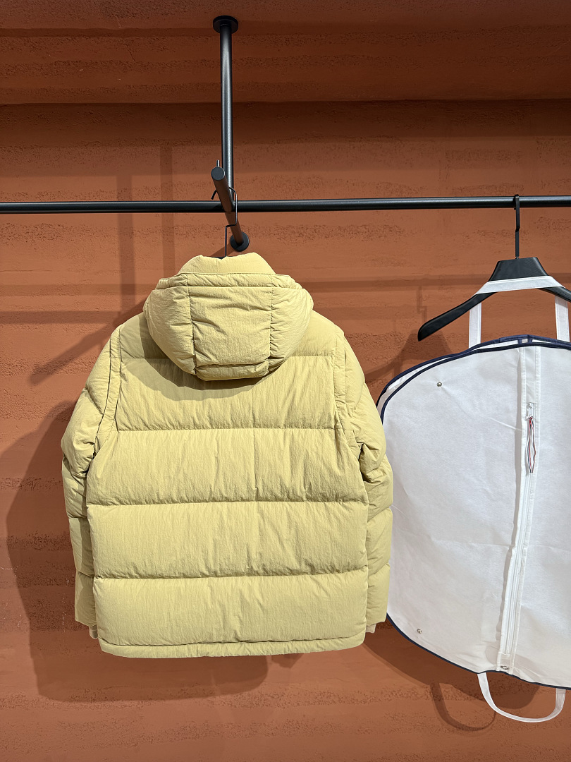 Burberry 3757-86L - Image 10