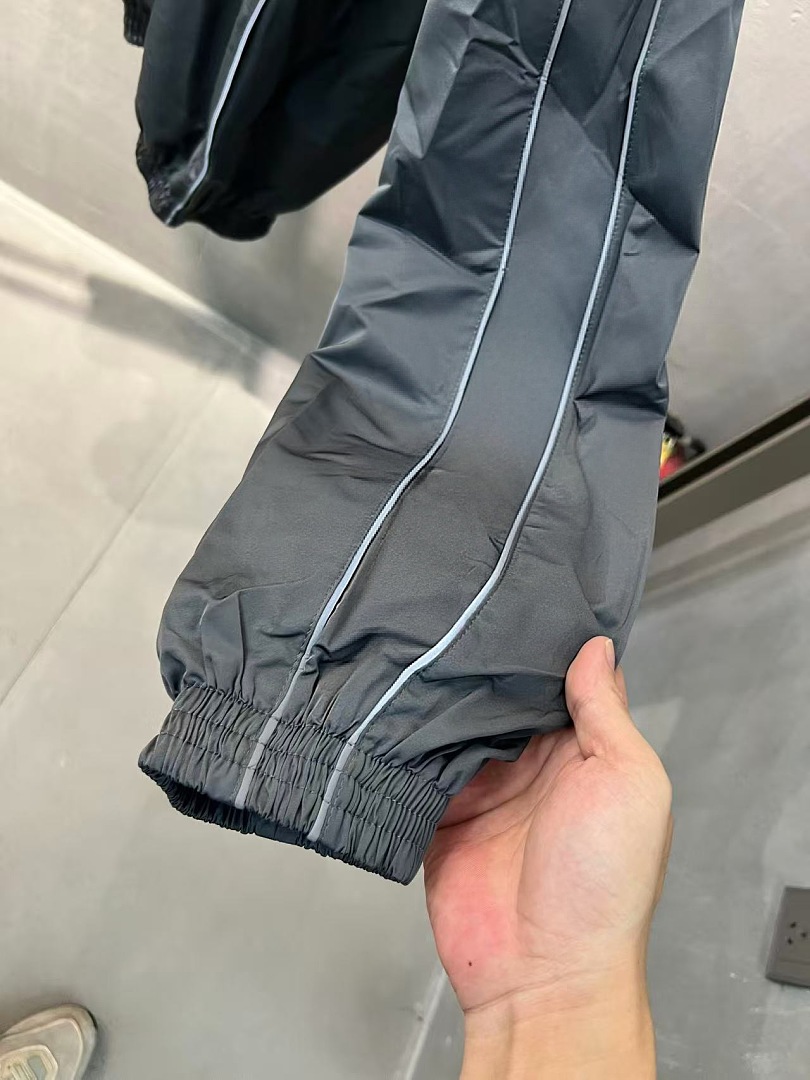 Balenciaga 569−24L - Image 9