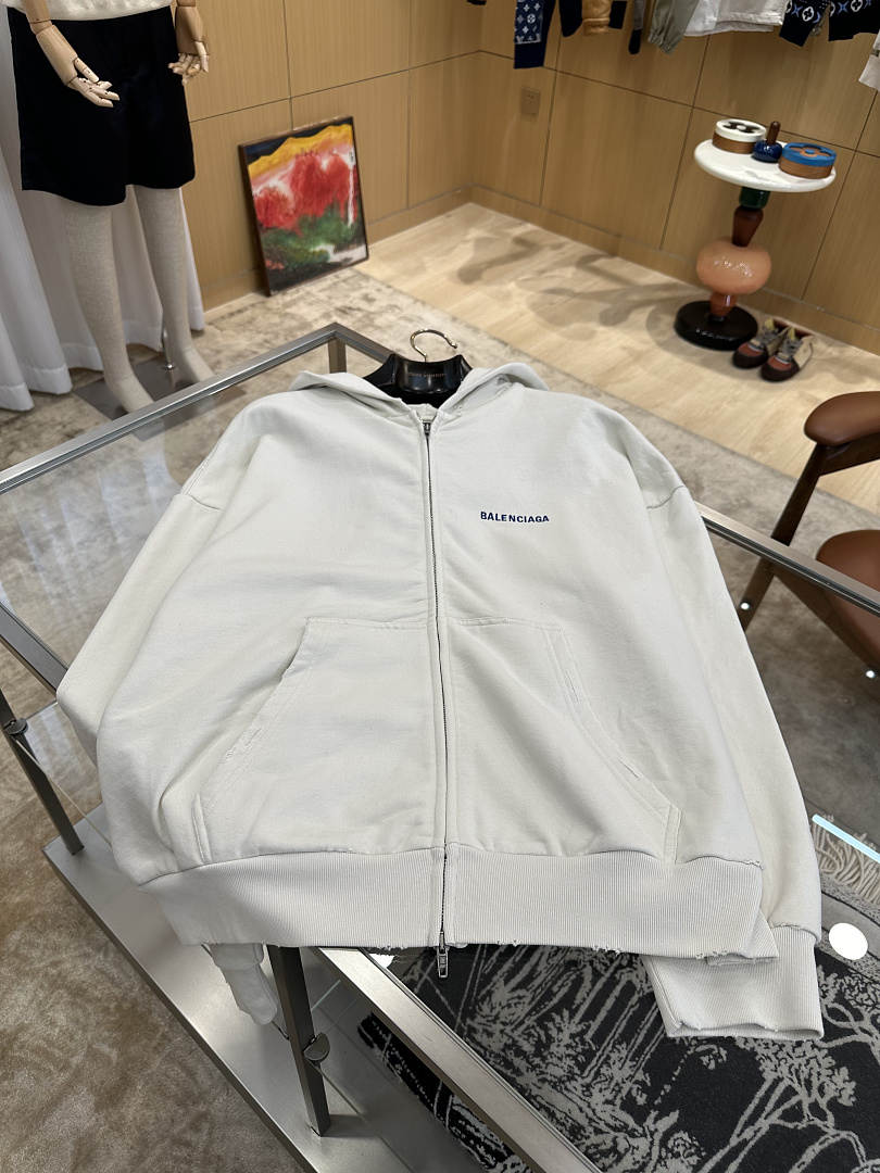 Balenciaga 52010−51L - Image 10