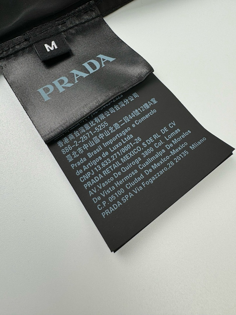 Prada Prada - Image 15