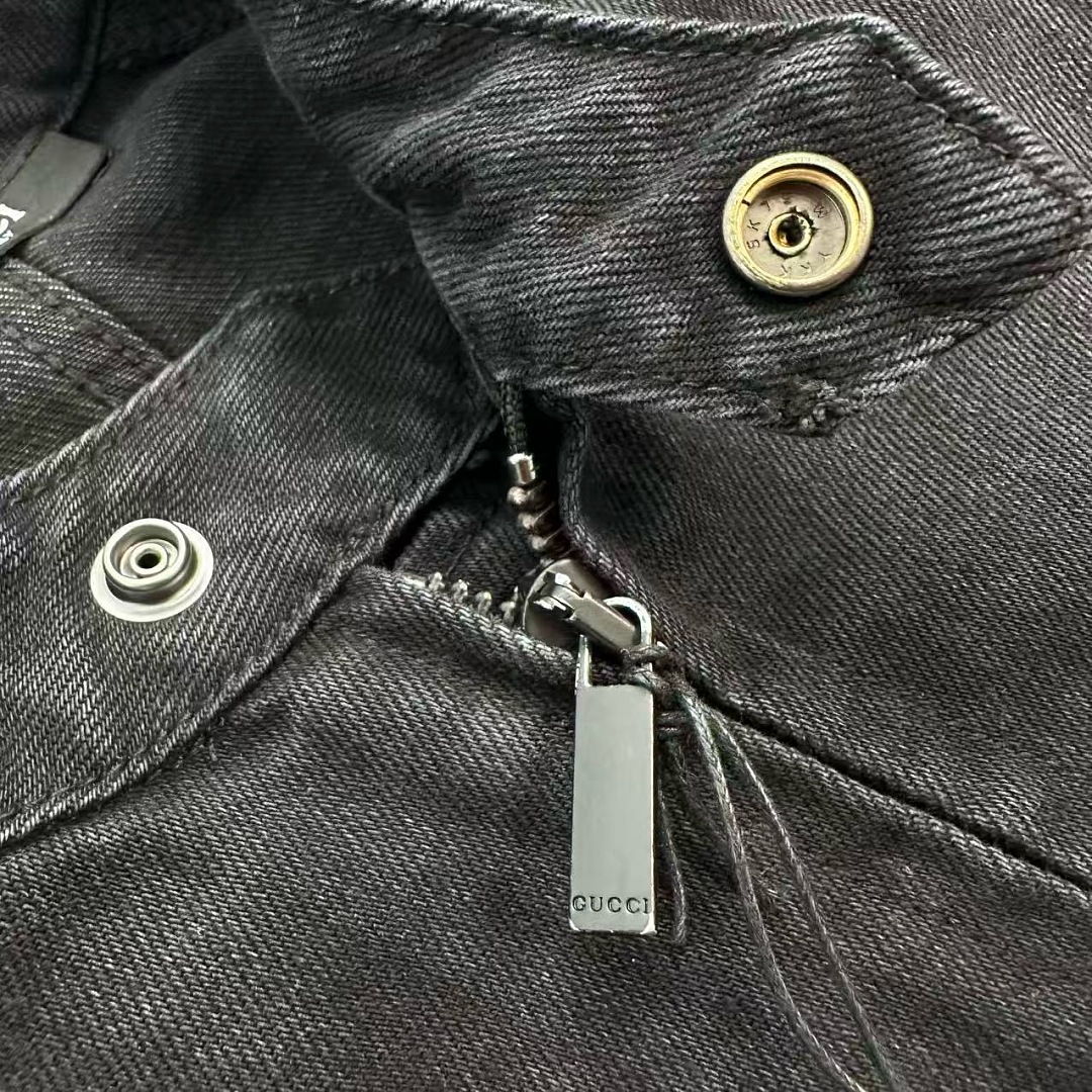 Gucci 607-64L - Image 9