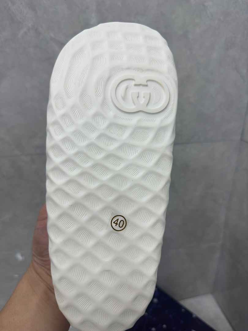 Unbranded Yuan - Image 18