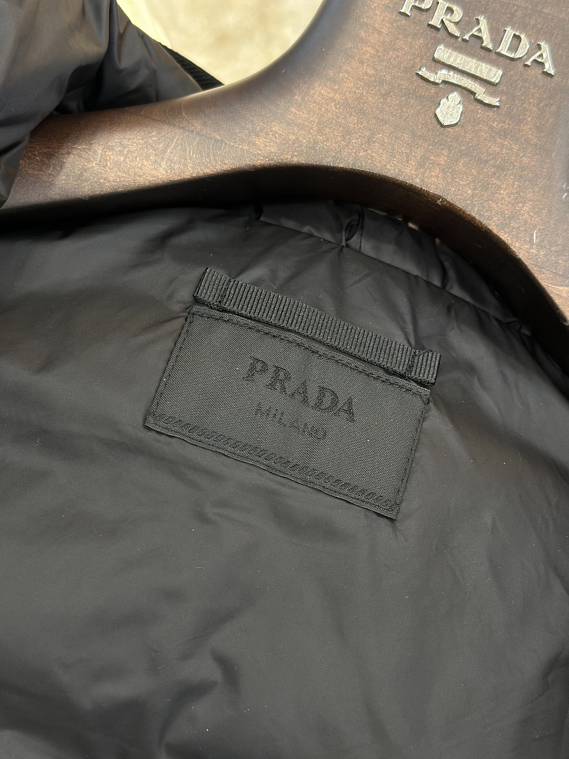 Prada 5207−8L - Image 45