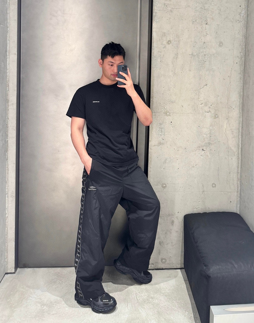 Balenciaga 6893-60L - Image 4
