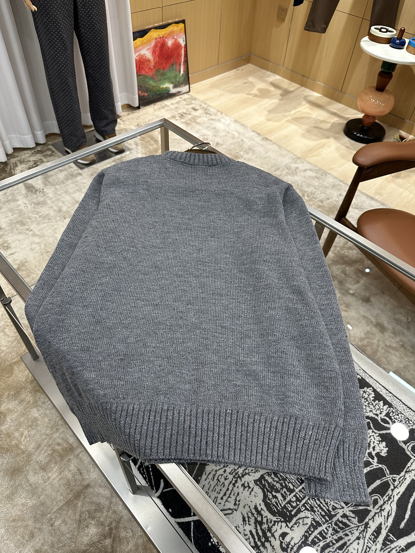 Prada 6400-69L - Image 16