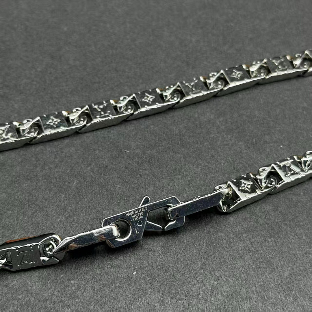 Unbranded P219 (Bracelet Necklace) - Image 3