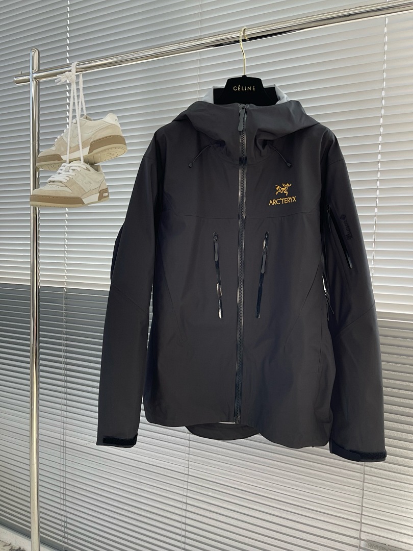 Arc'teryx — - Image 3