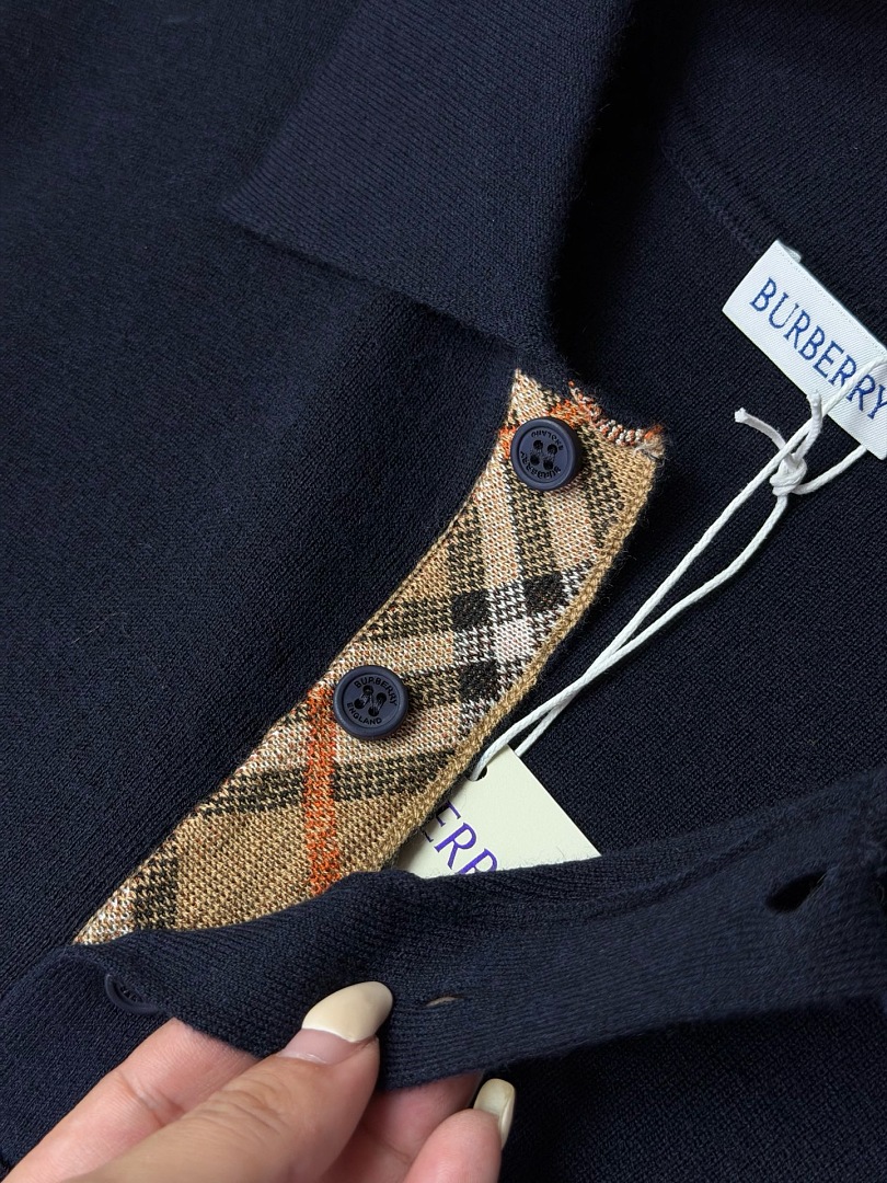 Burberry 5194−18L - Image 23