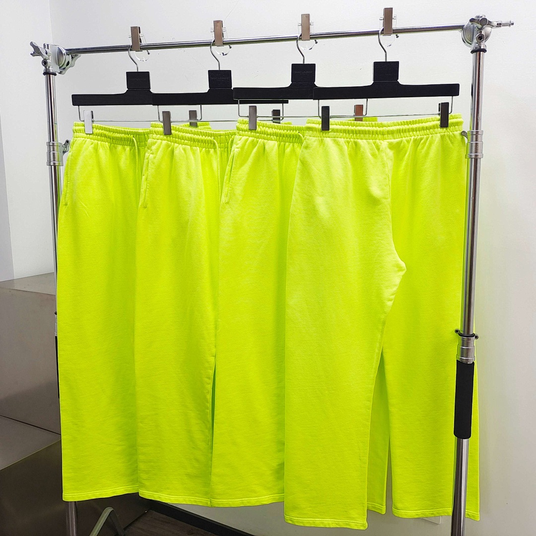 Gallery Dept . B4205 Fluorescent Light Green B4203 - Image 23