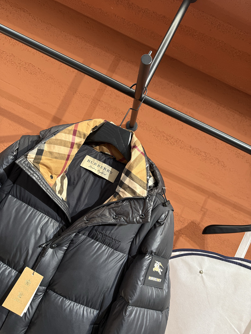 Burberry 68679-37L - Image 10