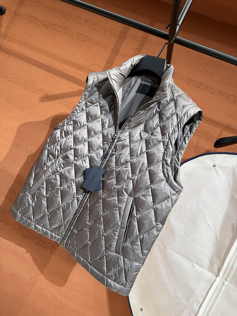 Prada 3211-86L - Image 34